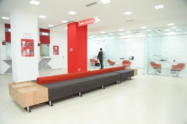 Kapital Bank ipoteka və KOS yönümlü, yenilənən 28 May filialını istifadəyə verdi 